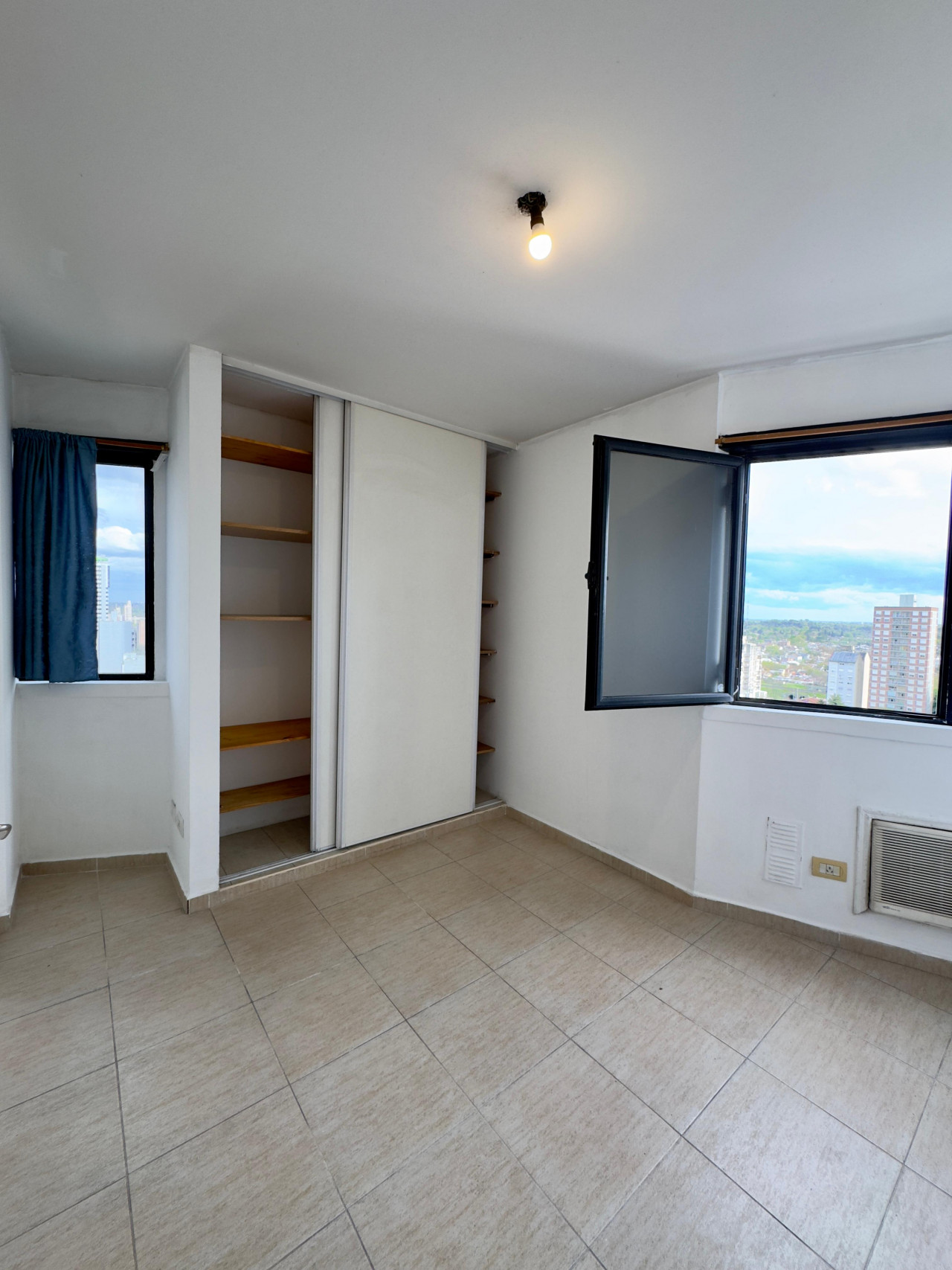 dormitorio conplacard y doble ventilación